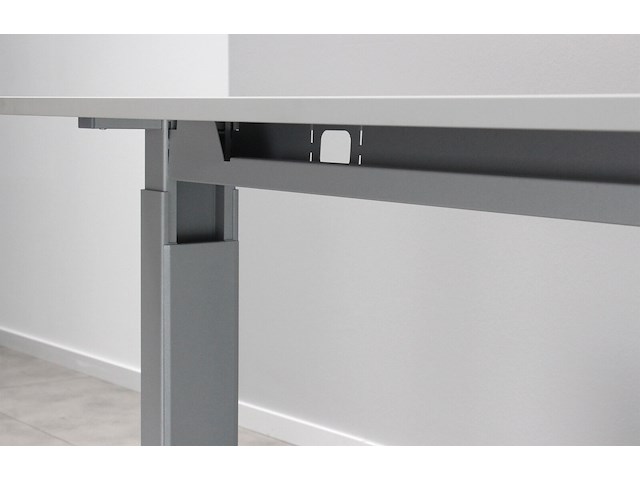 Bureau osmond 160cm mechanisch verstelbaar - lichtgrijs/zilver - afbeelding 5 van  6