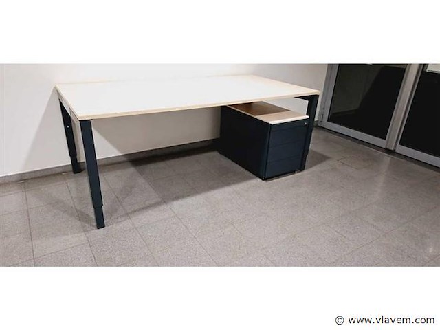 Bureau pami met ladenblok - afbeelding 2 van  4