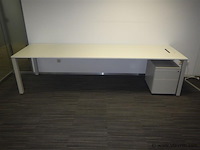 Bureau pami - afbeelding 2 van  2