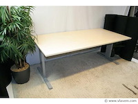 Bureau pami - afbeelding 2 van  4