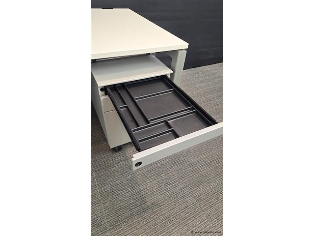 Bureau steelcase met ladenblok - afbeelding 2 van  11