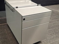 Bureau steelcase met ladenblok - afbeelding 3 van  11
