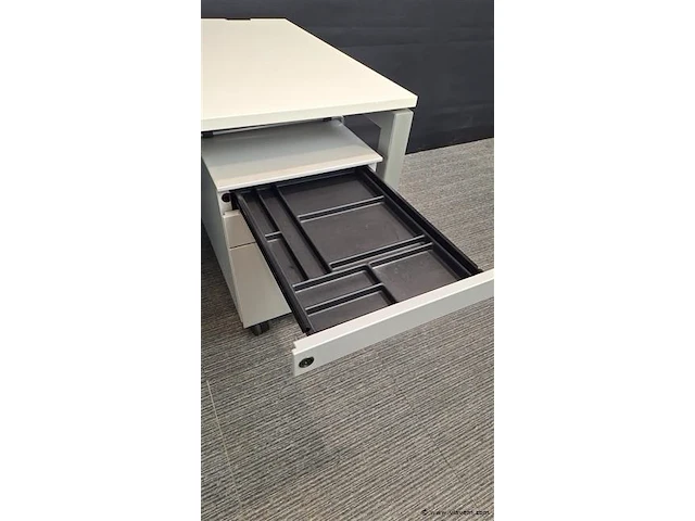Bureau steelcase met ladenblok - afbeelding 2 van  11