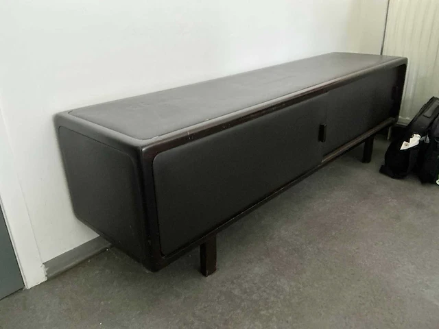 Bureau + vergadertafel - afbeelding 8 van  9