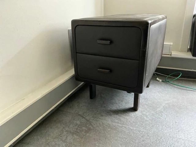 Bureau + vergadertafel - afbeelding 5 van  9