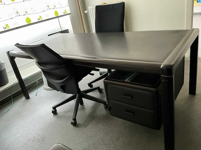 Bureau + vergadertafel - afbeelding 6 van  9