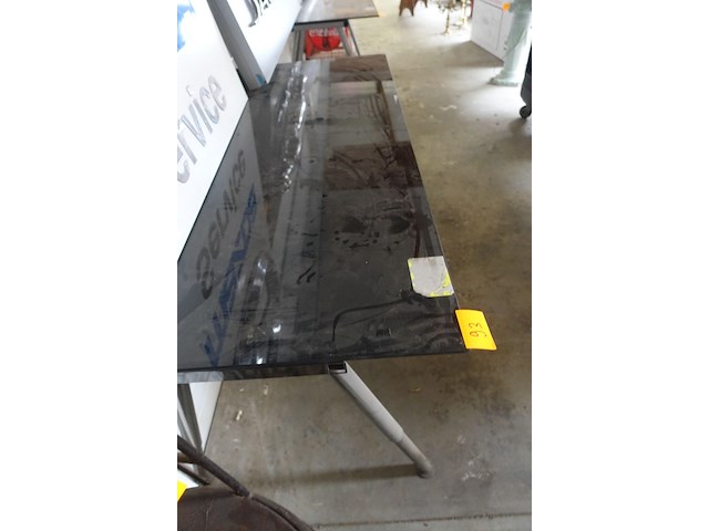 Bureau verstelbaar met blad in glas - afbeelding 2 van  3