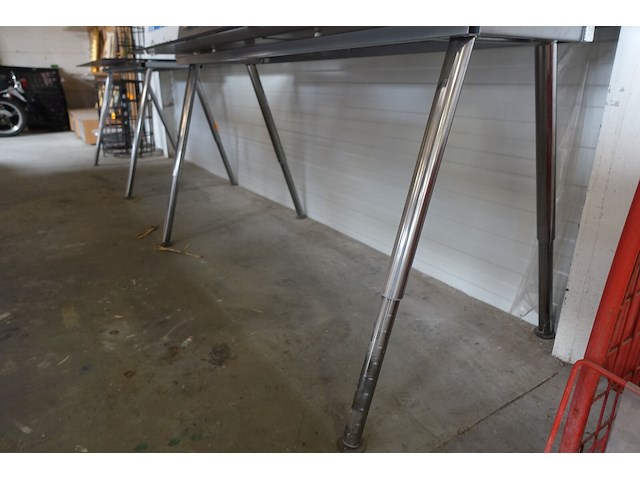 Bureau verstelbaar met blad in glas - afbeelding 3 van  3