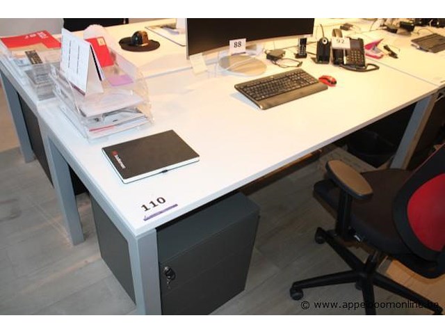 Bureau, vv ladenblok - afbeelding 1 van  1