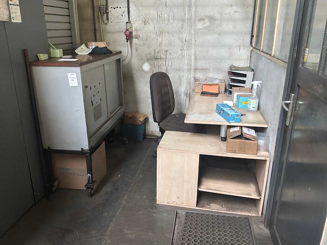 Bureau + werkkast - afbeelding 1 van  4