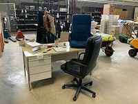 Bureau - afbeelding 1 van  8
