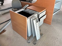 Bureau - afbeelding 3 van  10