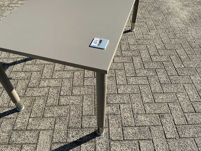 Bureau - afbeelding 2 van  2