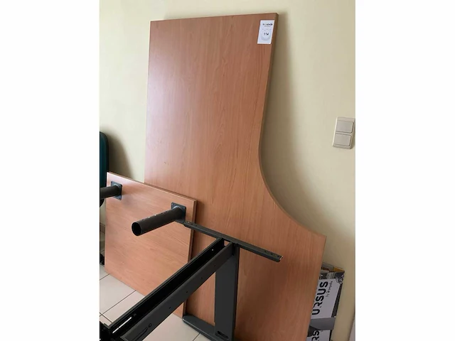 Bureau - afbeelding 3 van  7
