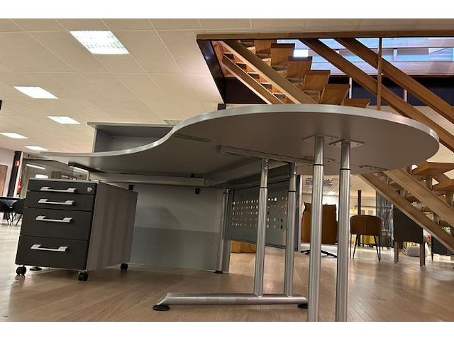 Bureau - afbeelding 4 van  5