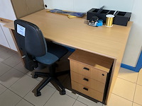 Bureau - afbeelding 1 van  1