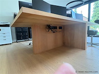 Bureau - afbeelding 1 van  3