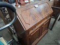 Bureau - afbeelding 1 van  1