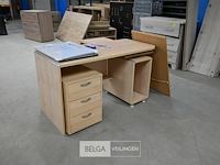 Bureau - afbeelding 1 van  6