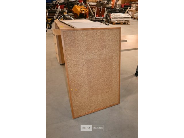Bureau - afbeelding 6 van  6
