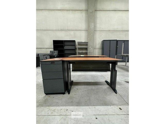 Bureau - afbeelding 2 van  5