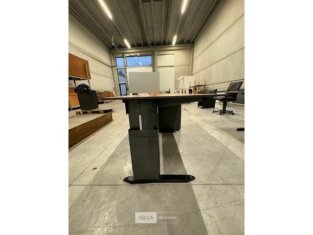Bureau - afbeelding 4 van  5