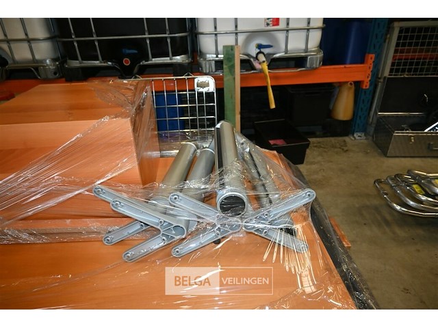 Bureau - afbeelding 5 van  8