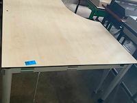 Bureau - afbeelding 1 van  1