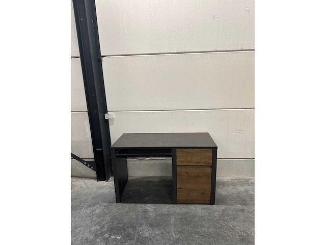 Bureau - afbeelding 1 van  4