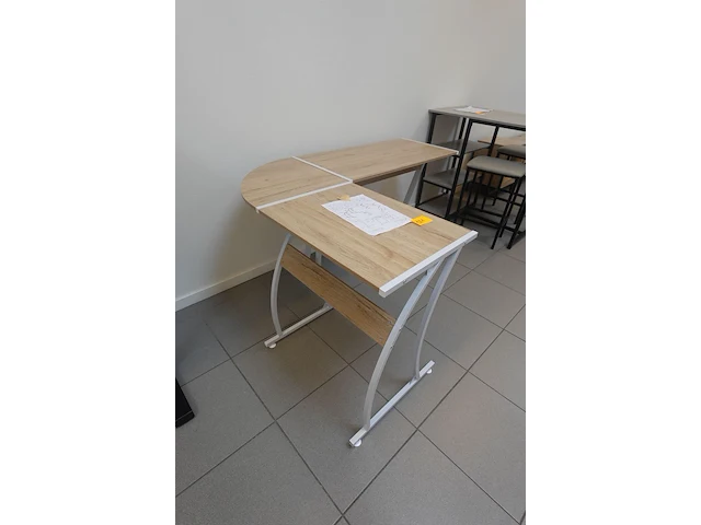 Bureau - afbeelding 3 van  4