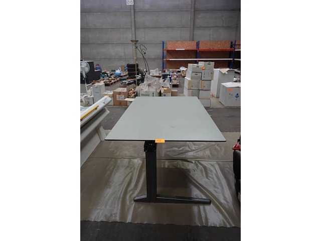 Bureau - afbeelding 1 van  2