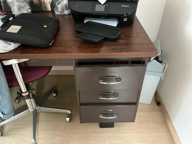 Bureau - afbeelding 2 van  6