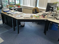 Bureau - afbeelding 1 van  5