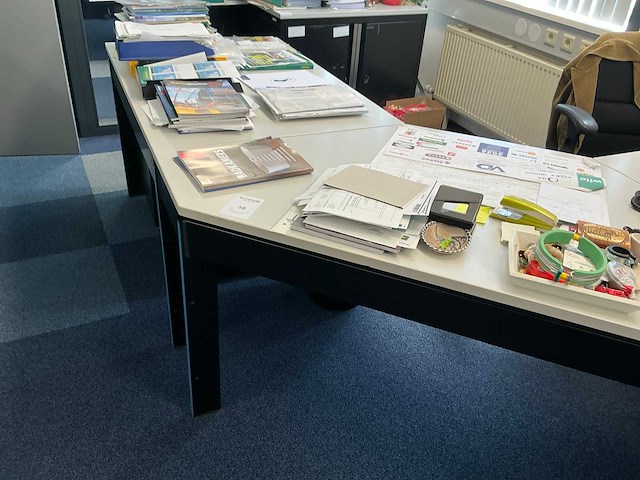 Bureau - afbeelding 2 van  5