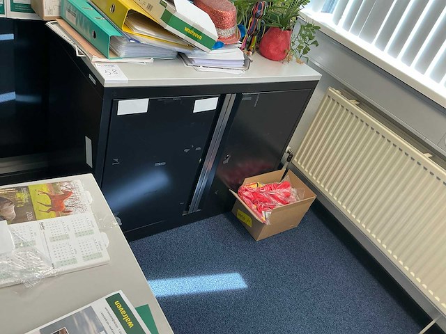 Bureau - afbeelding 4 van  5
