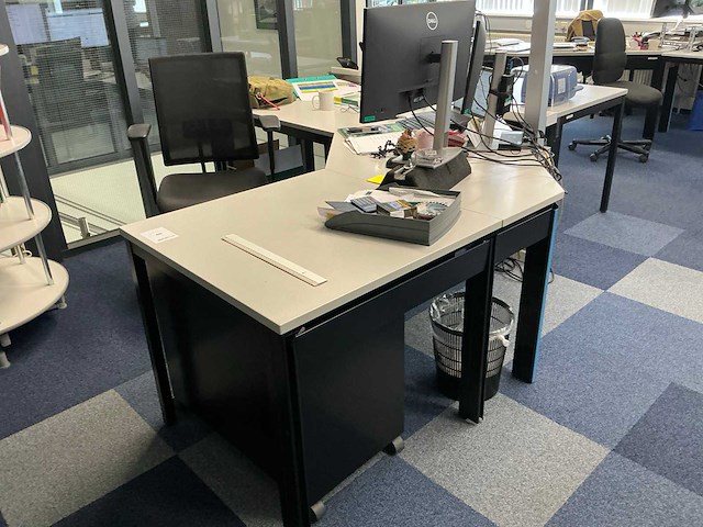 Bureau - afbeelding 2 van  4