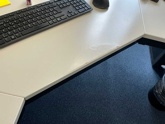 Bureau - afbeelding 4 van  4