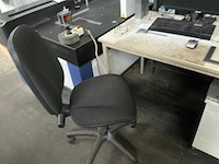 Bureau - afbeelding 3 van  3