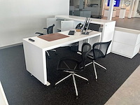 Bureau - afbeelding 1 van  6