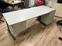 Bureau - afbeelding 3 van  6