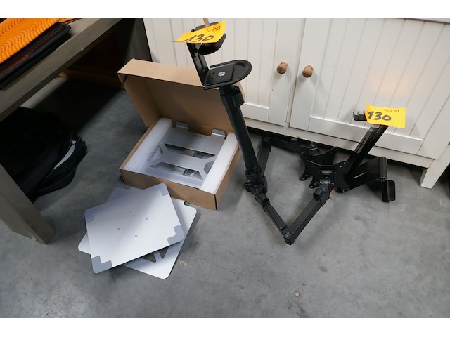 Bureaubeugel en laptopstandaards - afbeelding 1 van  4