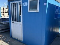 Bureaucontainer, ingericht met 2 tafels en stoel - afbeelding 2 van  4