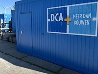 Bureaucontainer, ingericht met tafels, stoelen, whiteboard en primo koelkast - afbeelding 2 van  5