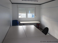 Bureaucontainer, met deur, ramen, bureau, stoelen en elektrische verwarming, werking niet gekend - afbeelding 2 van  4