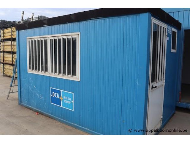 Bureaucontainer, met deur, ramen, bureau, stoelen en koelkast proline, werking niet gekend - afbeelding 2 van  4