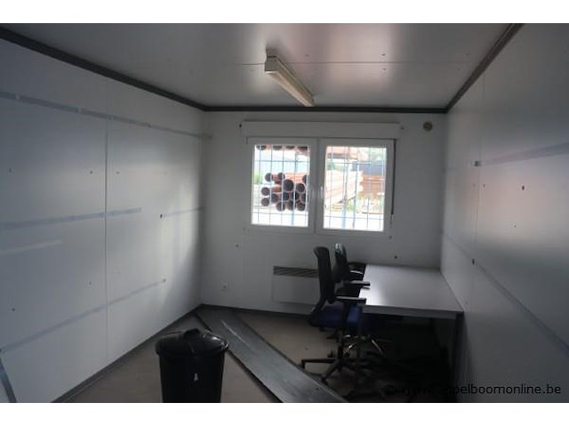 Bureaucontainer, met deur, ramen, bureau, stoelen - afbeelding 4 van  7