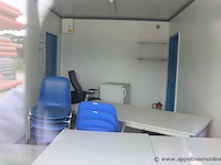 Bureaucontainer, met deur, ramen, bureau, stoelen - afbeelding 2 van  3