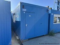 Bureaucontainer, met lg koelkast, proline kleine koelkast, tafels, stoelen, verwarming