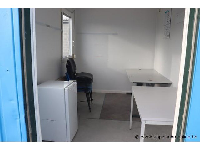 Bureaucontainer, met meubilair en koelkast, werking niet gekend - afbeelding 3 van  4