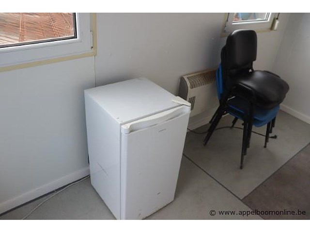 Bureaucontainer, met meubilair en koelkast, werking niet gekend - afbeelding 4 van  4